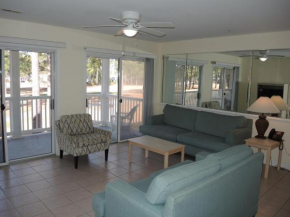 Golf Course View Condo 3005M with Pool